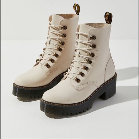 Dr Martens 7 Leona Bone 